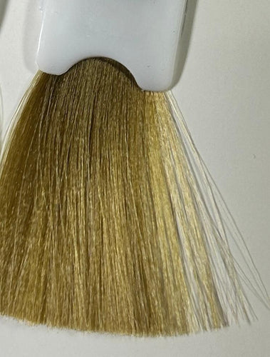 10.00 Super intense light platinum blonde